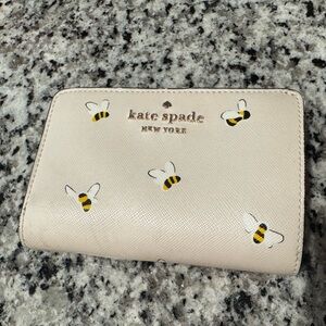 kate spade staci bee compact medium bifold wallet